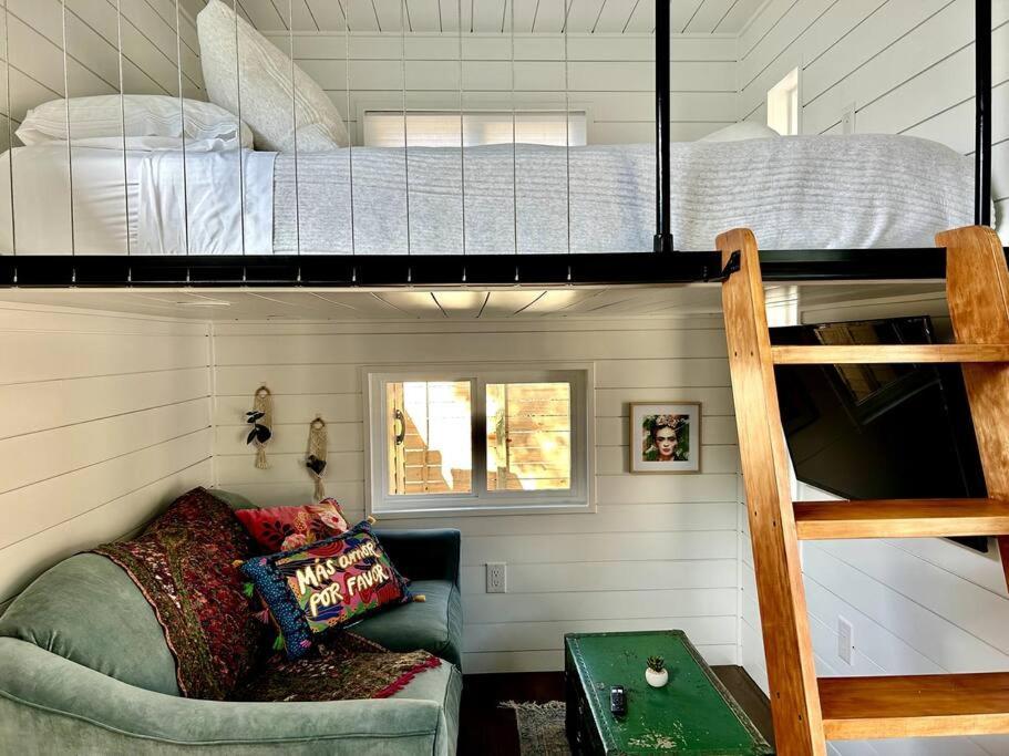 Entirely Private Tiny Home - 1 Mile To Uf 게인즈빌 외부 사진