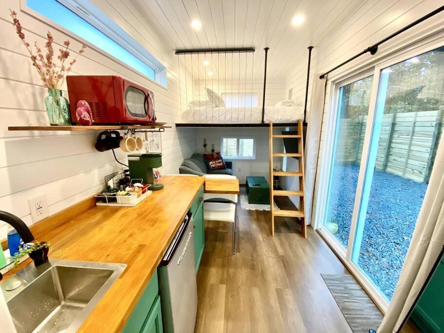 Entirely Private Tiny Home - 1 Mile To Uf 게인즈빌 외부 사진